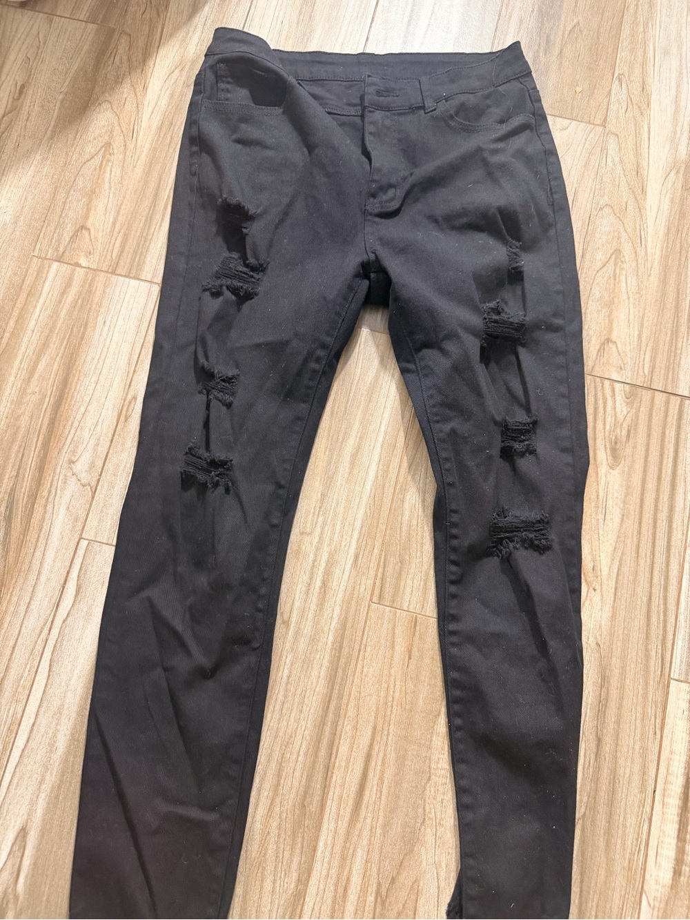 Black Distressed Skinny Jeans size Large 11